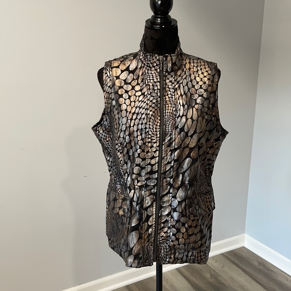 Erin London geometric patterns vest size Medium